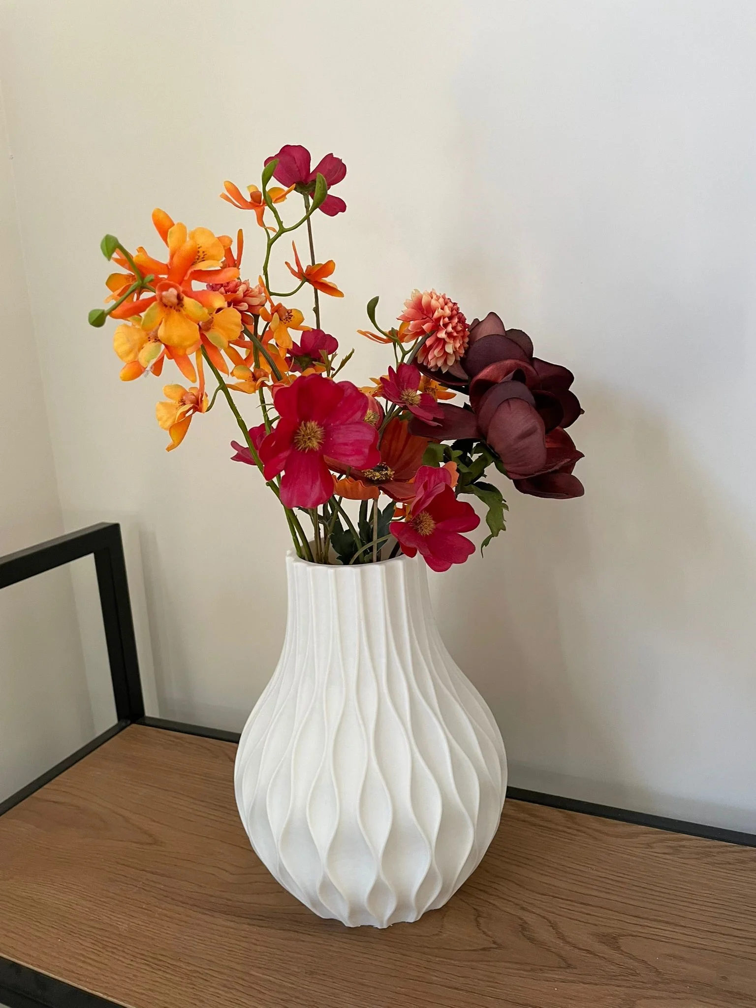 Decoratieve vaas met reli&euml;f - Vaas sfeer - 0026